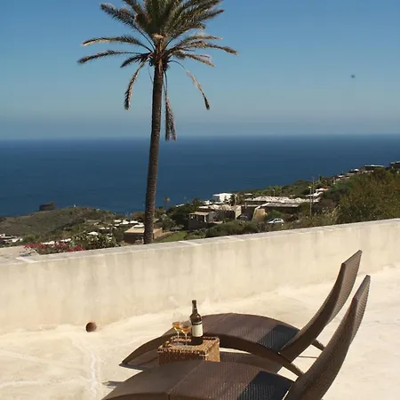 Dammusi Labarcablu Casa vacanze *