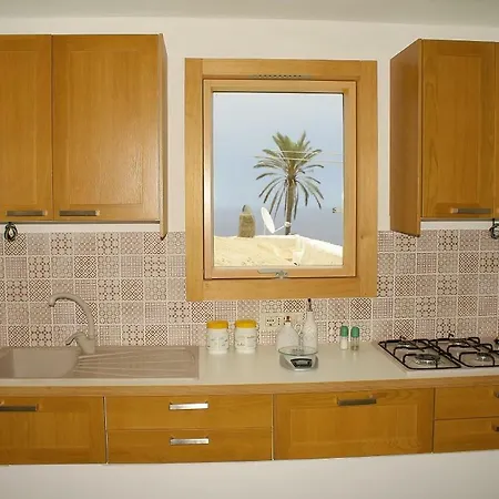 Dammusi Labarcablu Casa vacanze Kamma