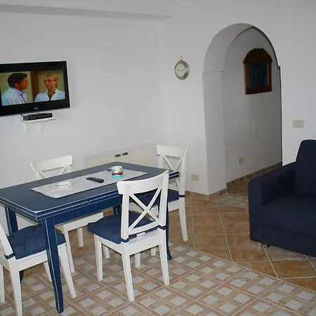 Vakantiehuis Dammusi Labarcablu *