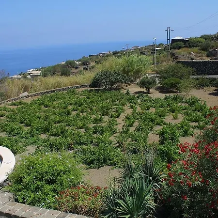Dammusi Labarcablu Casa vacanze Kamma